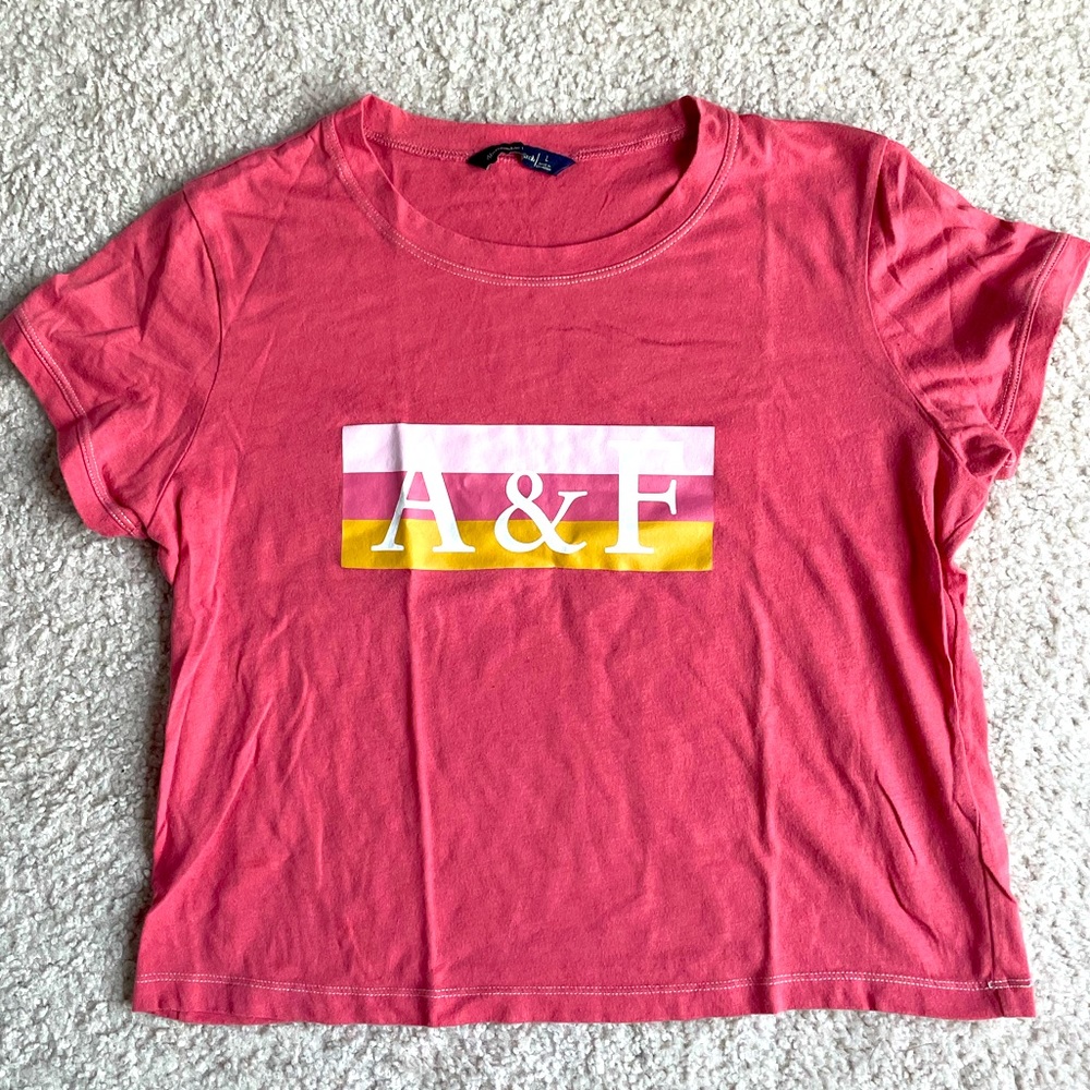 A & F Cropped Red T-Shirt